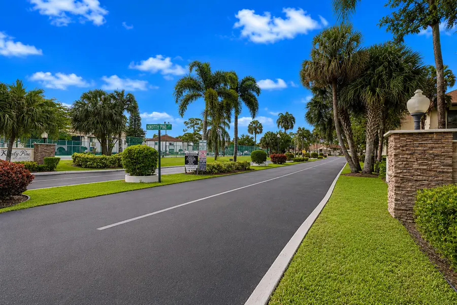 303 Knotty Pine Circle #A-1, Greenacres, FL 33463 - #3