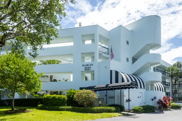 6698 N 10th Ave Avenue N #323, Lake Worth, FL 33467