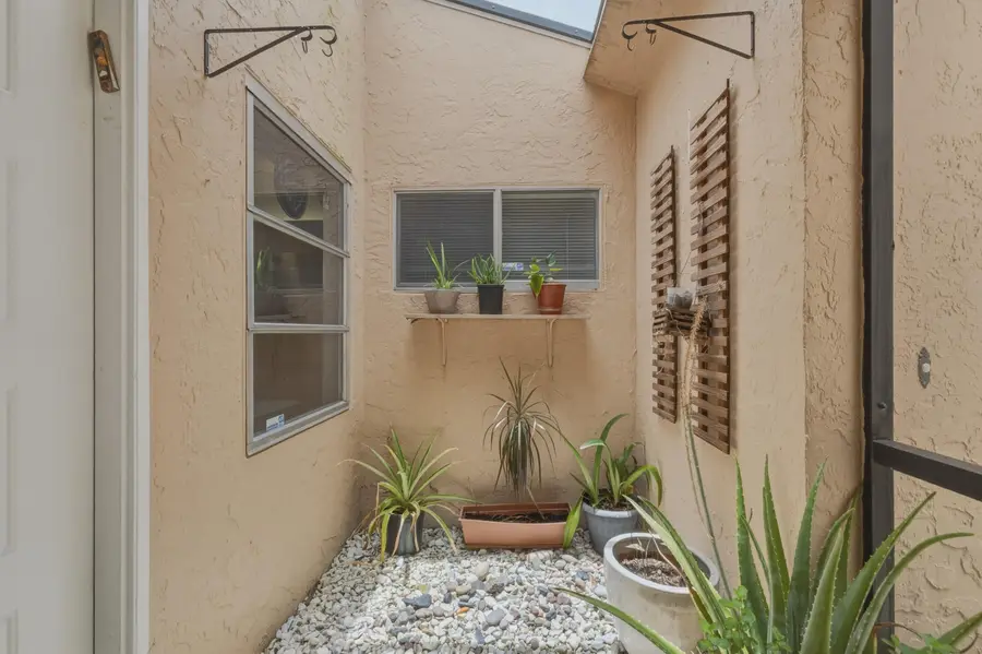8128 Summerbreeze Lane, Boca Raton, FL 33496 - #2