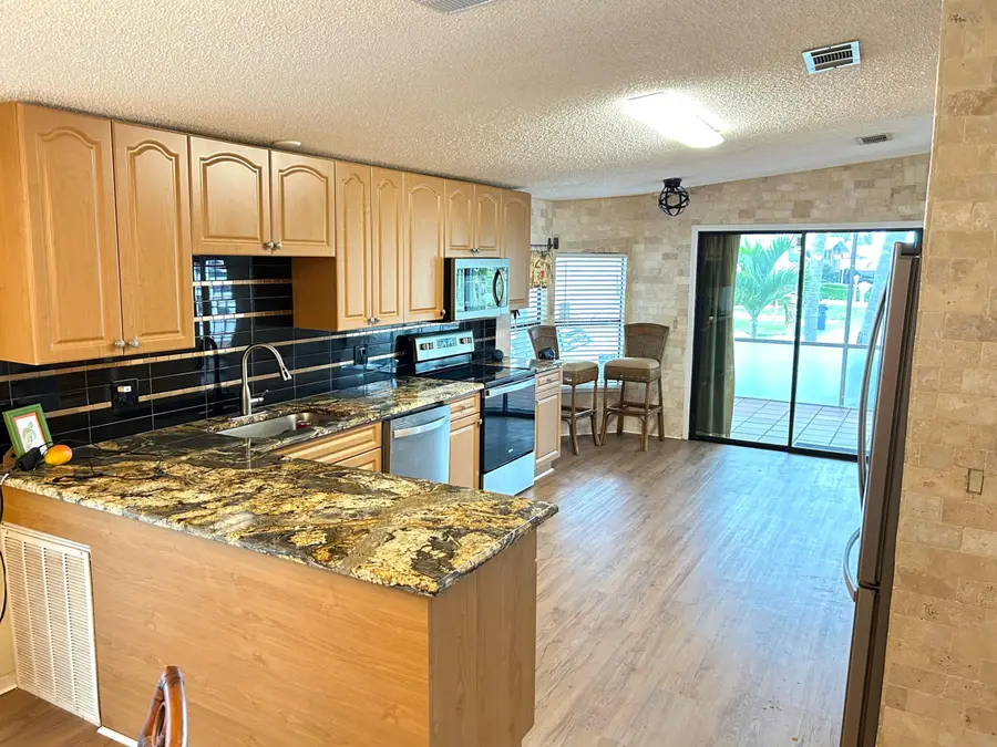 3409 Lake Overlook Place, Lake Worth, FL 33462 - #3