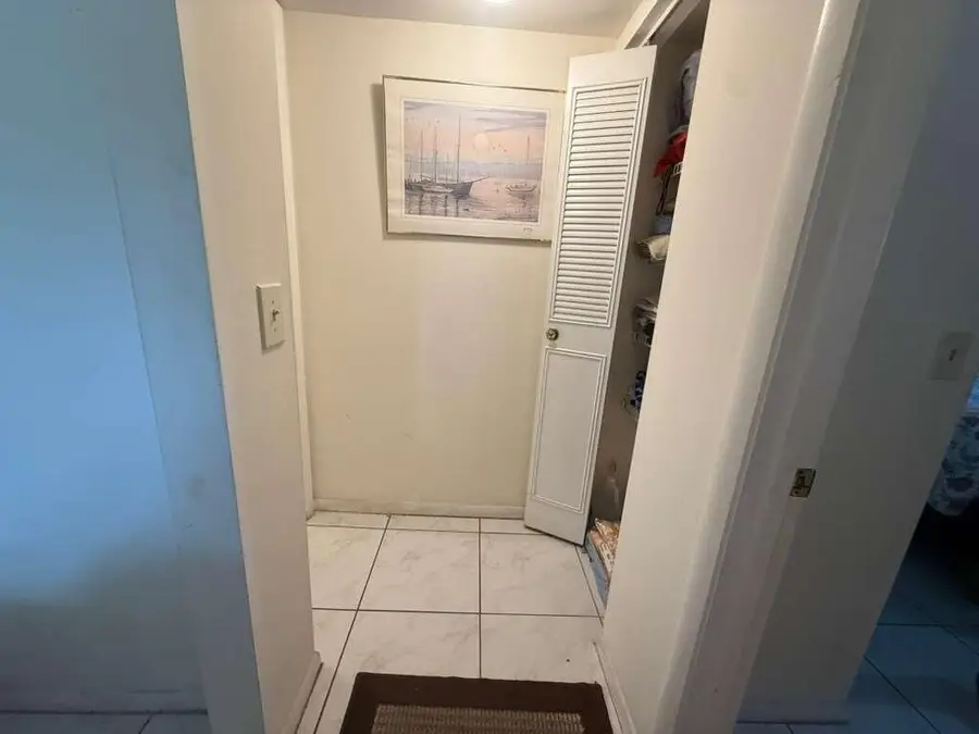 213 Pine Hov Circle #D2, Greenacres, FL 33463 - #3