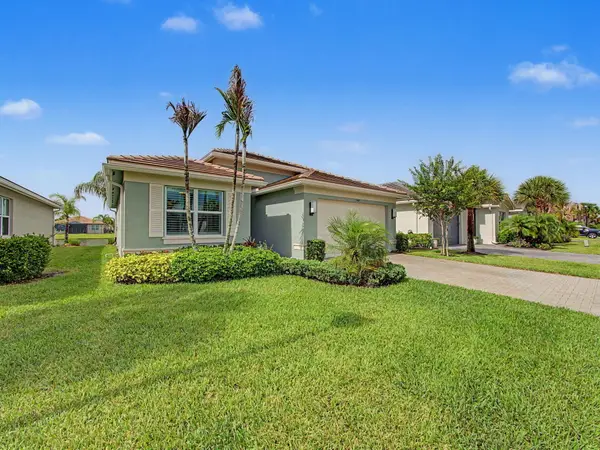 11403 SW Carlisle Crossing Avenue, Port St Lucie, FL 34987