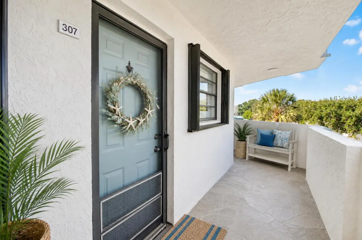 555 Banyan Tree Lane #307, Delray Beach, FL 33483 - #1