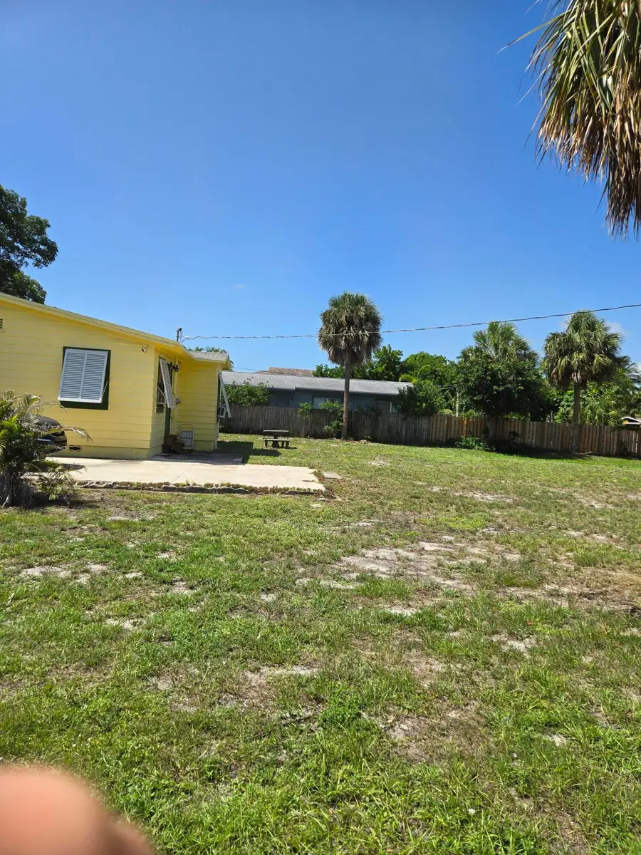 239 NE 18th Avenue, Pompano Beach, FL 33060 - #2