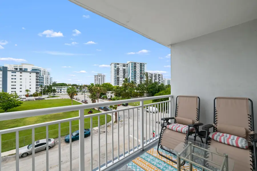 720 Orton Avenue #402, Fort Lauderdale, FL 33304 - #2