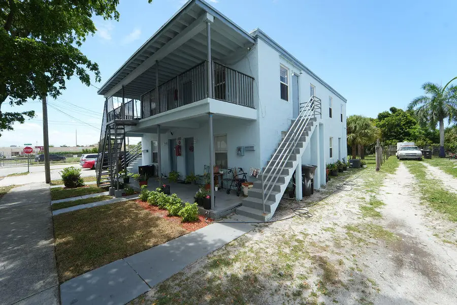 1021 14th Street, West Palm Beach, FL 33401 - #2