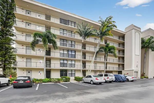 4 Royal Palm Way, Boca Raton, FL 33432