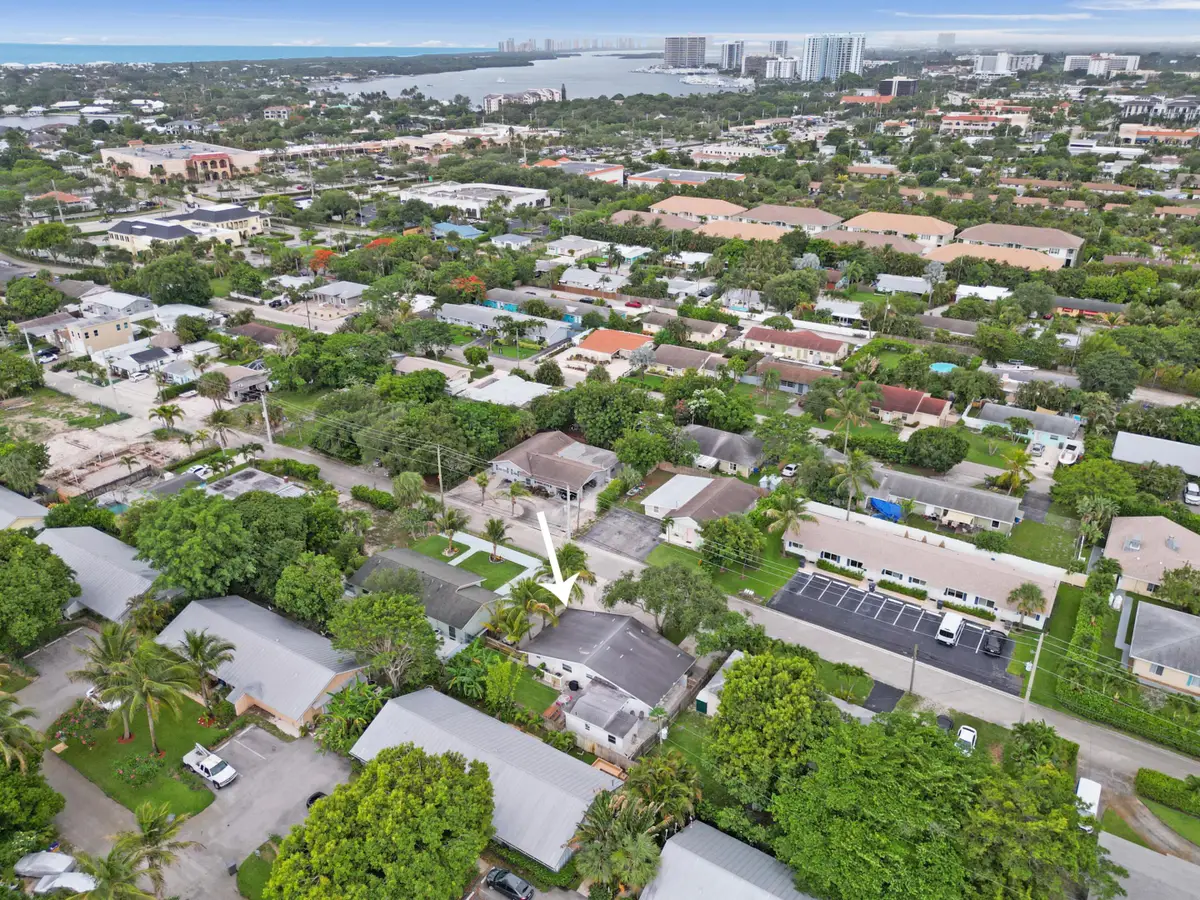 1947 Holman Drive, North Palm Beach, FL 33408 - #1