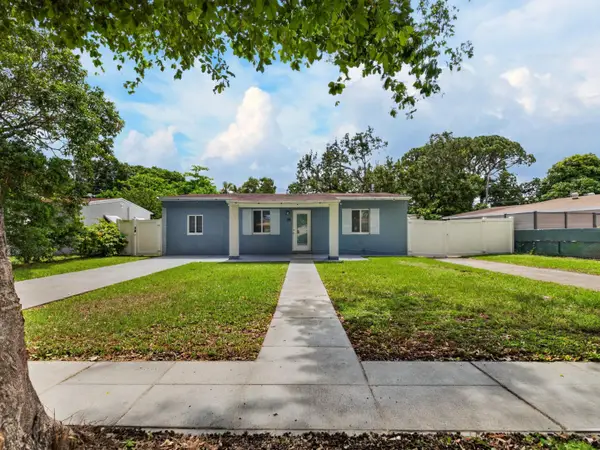 128 SW 22nd Terrace, Fort Lauderdale, FL 33312