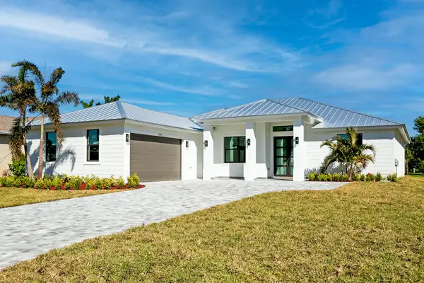 5945 NW Foust Circle, Port St Lucie, FL 34986