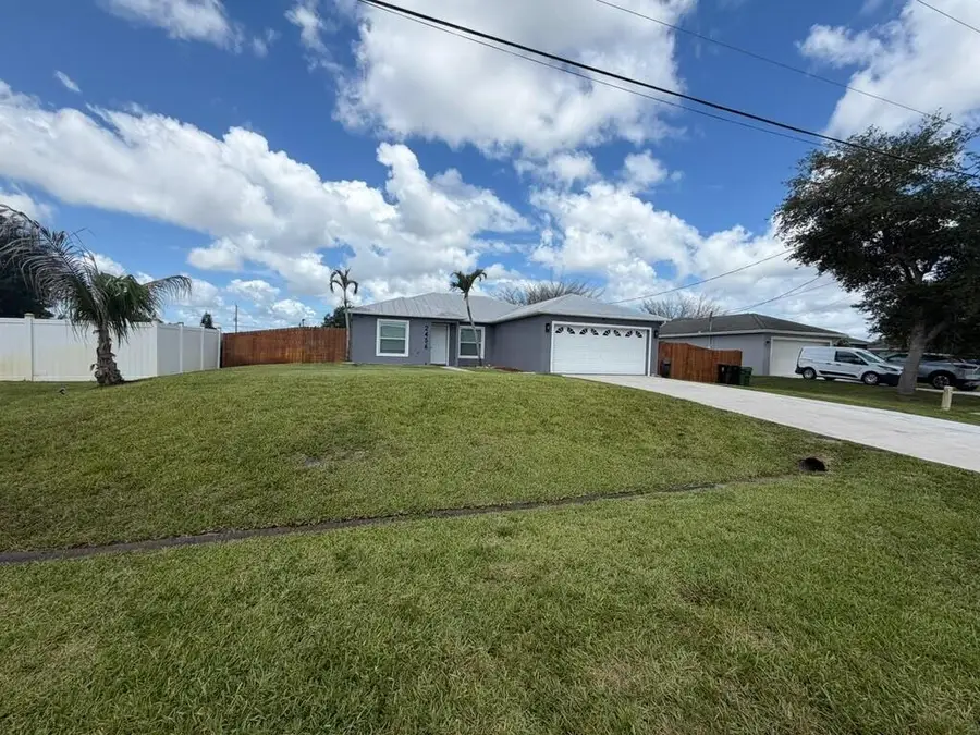2456 SW Monterrey Lane, Port Saint Lucie, FL 34953 - #2