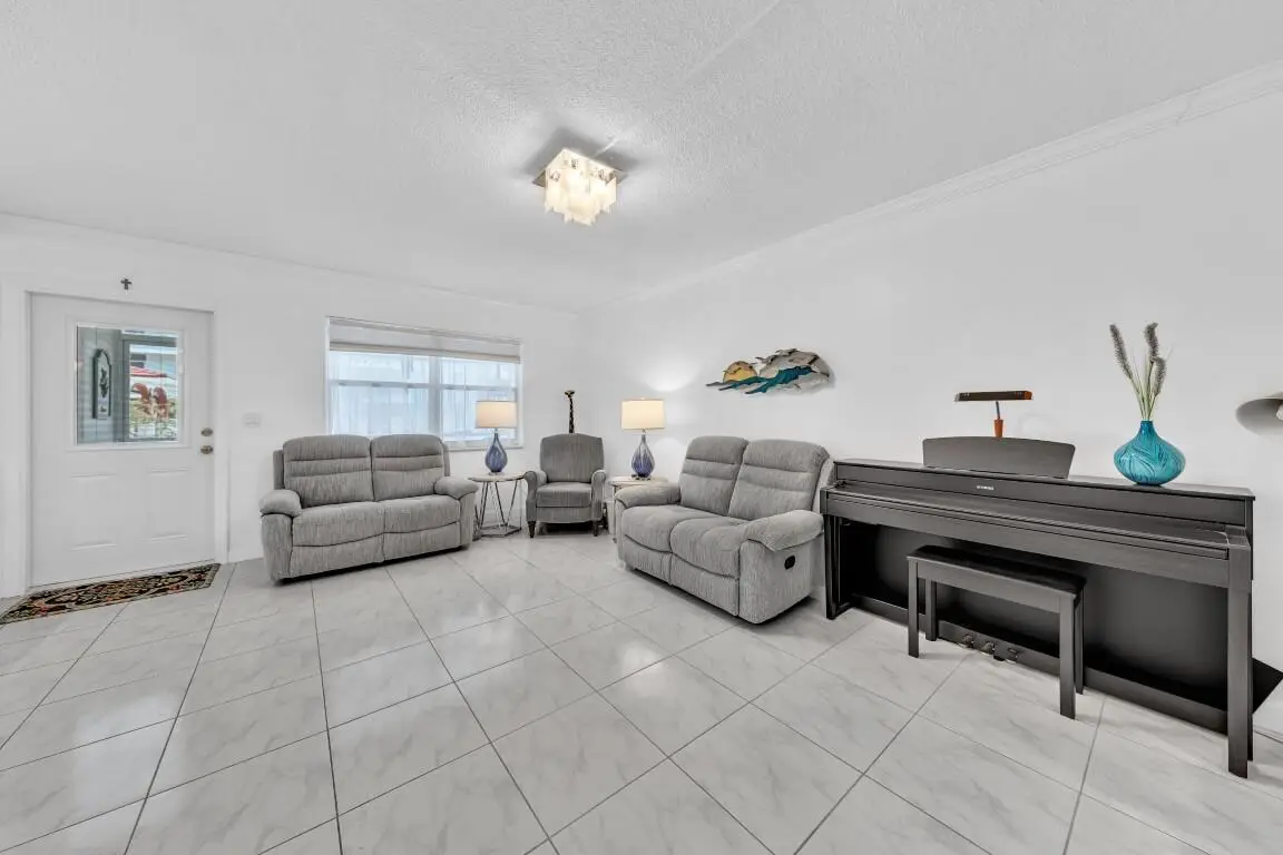 580 Egret Drive #121, Hallandale Beach, FL 33009 - #1