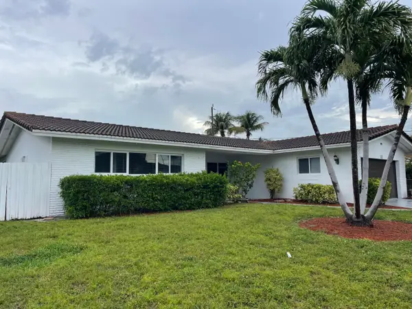 2910 NE 40th Court, Lighthouse Point, FL 33064