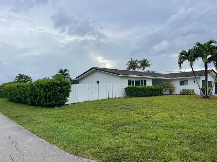 2910 NE 40th Court, Lighthouse Point, FL 33064 - #2