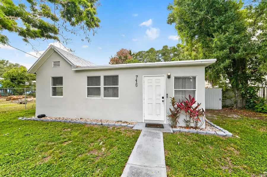 716 Citrus Avenue, Fort Pierce, FL 34950 - #2