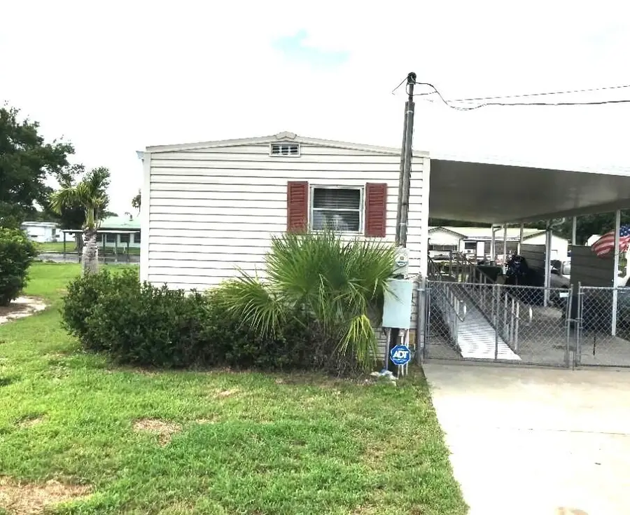1040 24th Street, Okeechobee, FL 34974 - #2