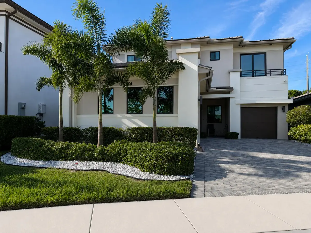 10555 Waves Way, Parkland, FL 33076 - #1
