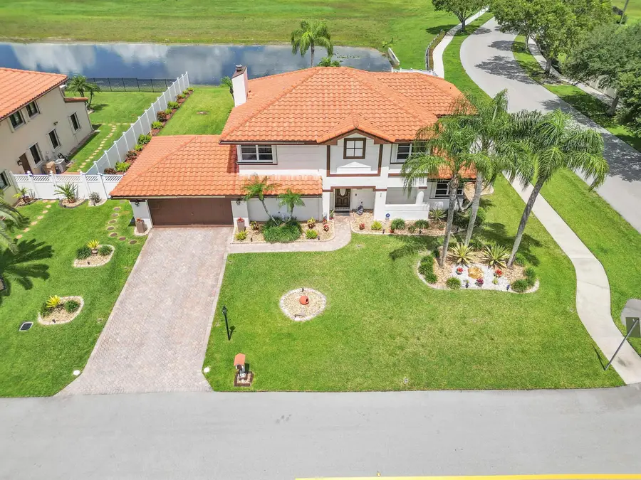 6431 Olde Moat Way, Davie, FL 33331 - #3