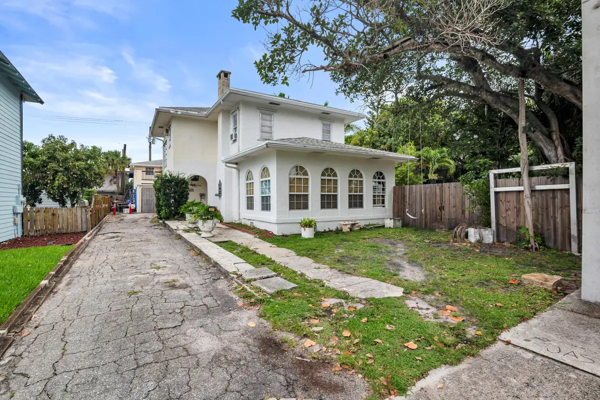 821 Omar Road, West Palm Beach, FL 33405 - #1