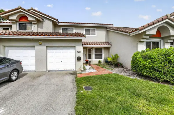 7426 Pinewalk Drive S #19-4, Margate, FL 33063