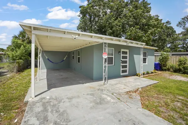 1657 Lauderdale Manor Drive, Fort Lauderdale, FL 33311