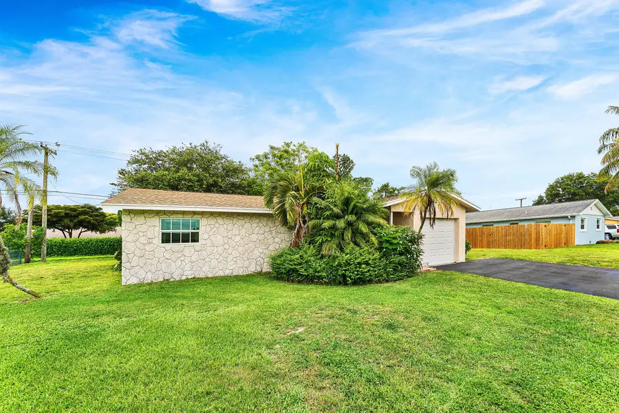 3150 Pinehurst Drive, Lake Worth, FL 33467 - #2