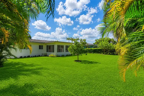 1777 NE 46th Street, Oakland Park, FL 33334