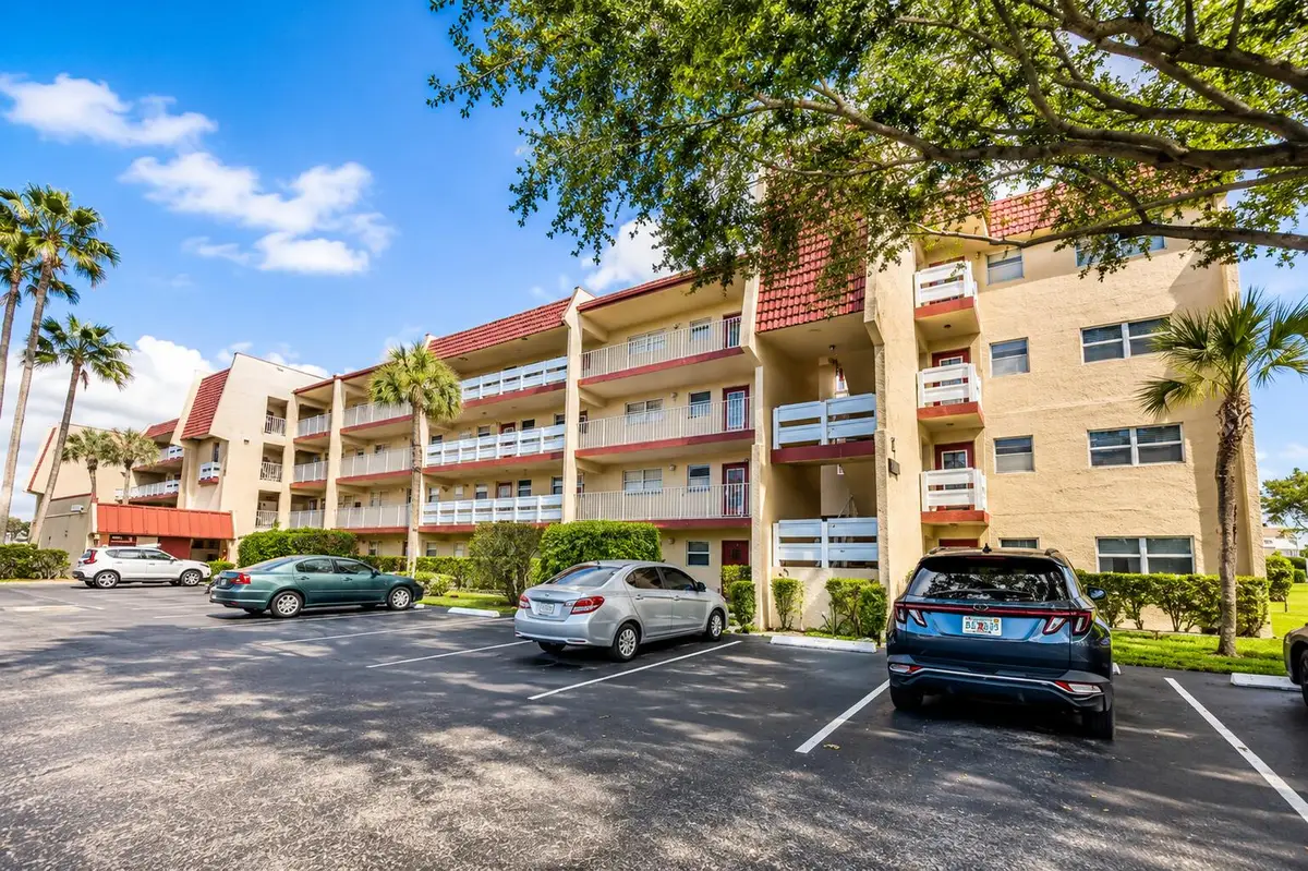 1050 Country Club Drive #303, Margate, FL 33063 - #1