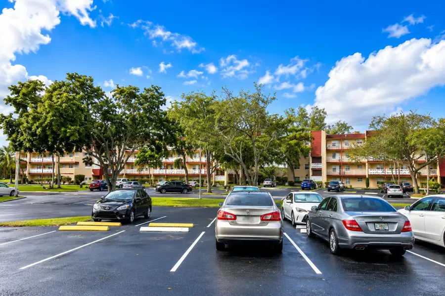 1050 Country Club Drive #303, Margate, FL 33063 - #2