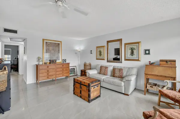 4024 Guildford E #4024, Boca Raton, FL 33434