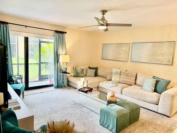 912 SW 9th Street Circle #105, Boca Raton, FL 33486