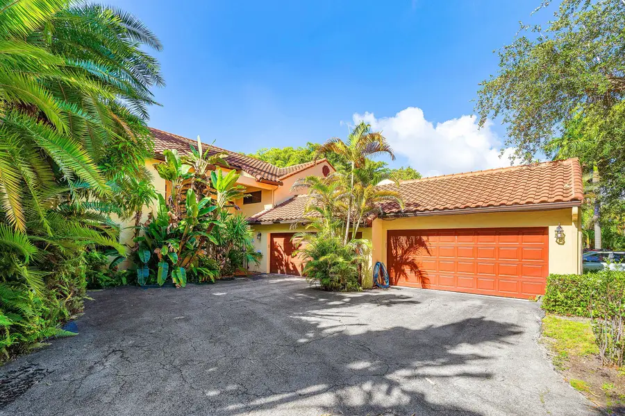 16 Via Lago, Boynton Beach, FL 33435 - #2