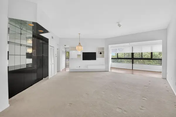 7460 La Paz Boulevard #306, Boca Raton, FL 33433