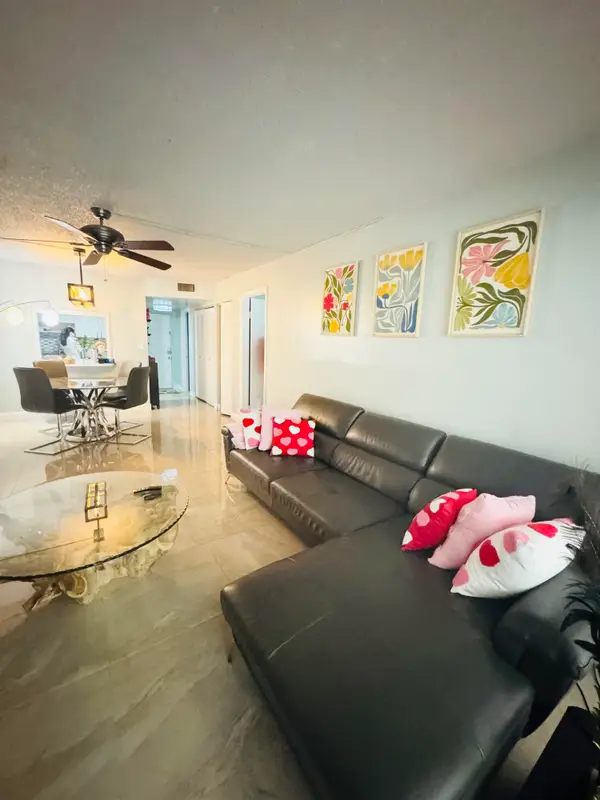 9370 SW 8th Street #117, Boca Raton, FL 33428