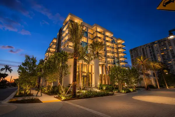 305 Briny Avenue #301, Pompano Beach, FL 33062
