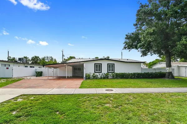 124 Davis Road, Palm Springs, FL 33461