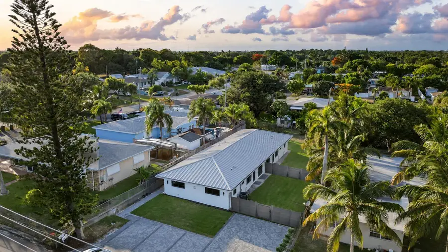 303 De Carie Street, Delray Beach, FL 33444 - #2