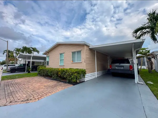 120 Plantation Boulevard #120, Lake Worth, FL 33467