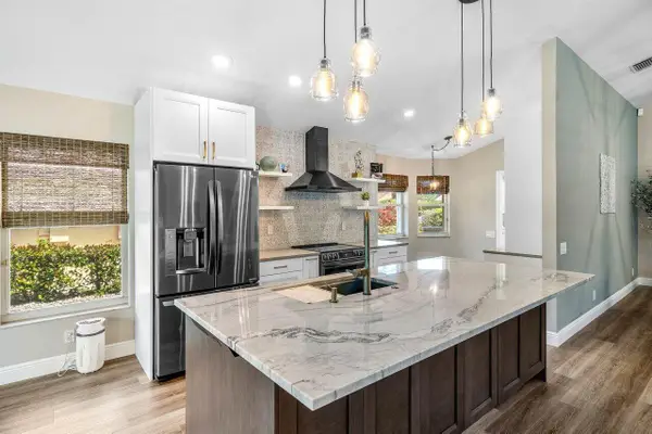 6141 Hook Lane, Boynton Beach, FL 33437