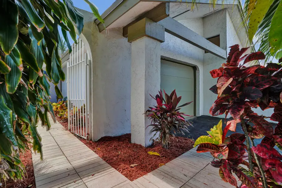 820 NW 21st Way #820, Delray Beach, FL 33445 - #2