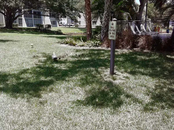 9420 Poinciana Place #409, Davie, FL 33324