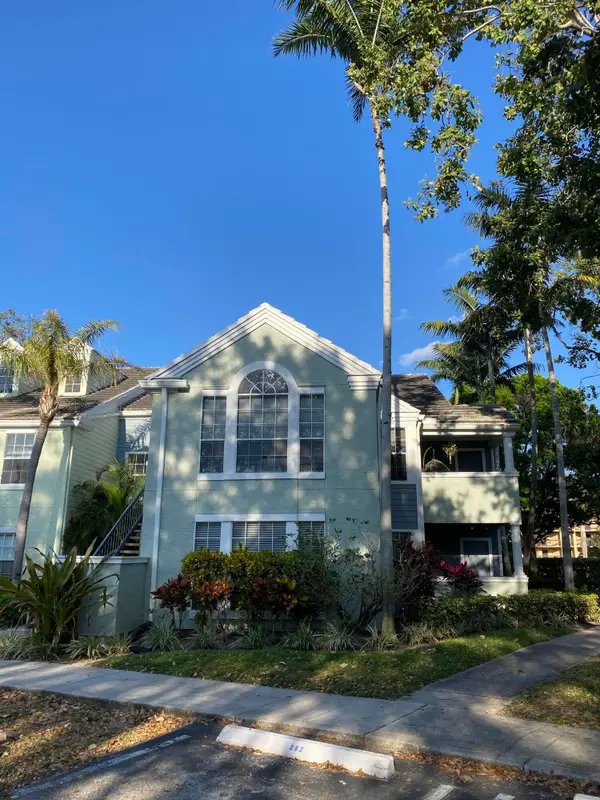 1020 Crystal Way #H, Delray Beach, FL 33444