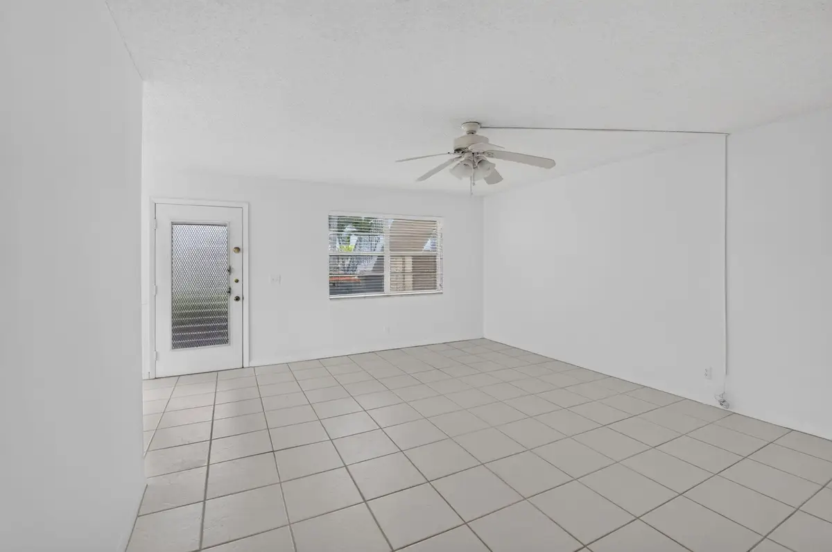 200 Normandy E #200, Delray Beach, FL 33484 - #1