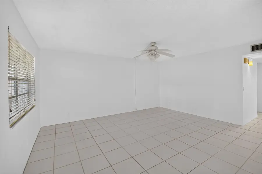 200 Normandy E #200, Delray Beach, FL 33484 - #2
