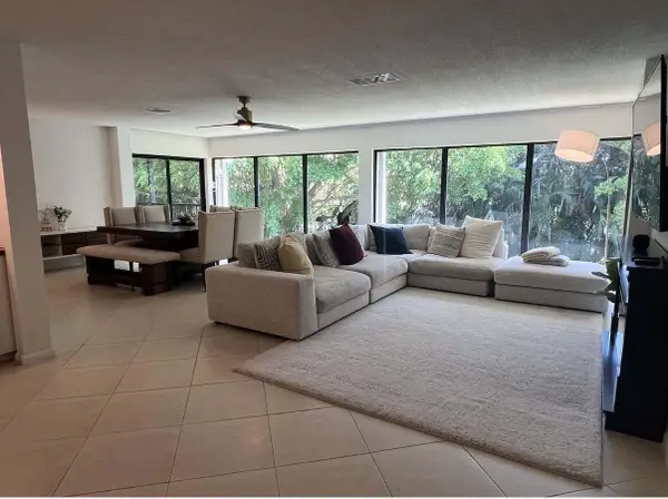 1639 Embassy Drive, West Palm Beach, FL 33401