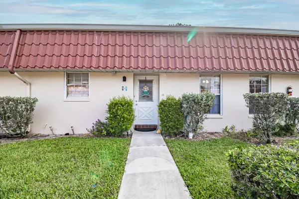 849 Salem Lane, Lake Worth, FL 33467