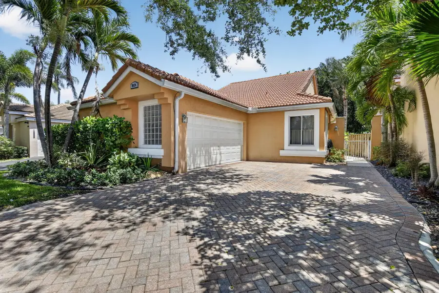 10124 NW 4th Street, Plantation, FL 33324 - #2