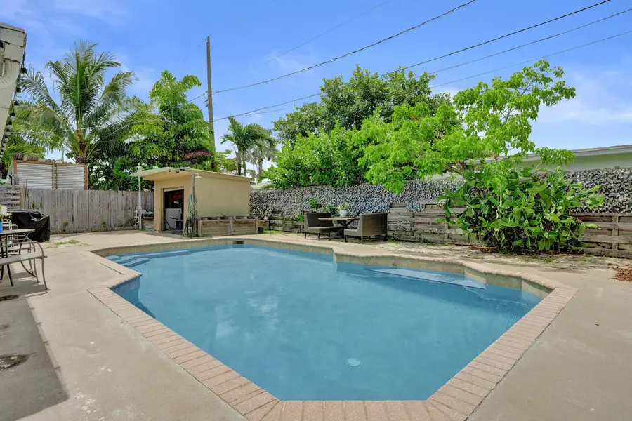 307 SE 14th Place, Deerfield Beach, FL 33441 - #2