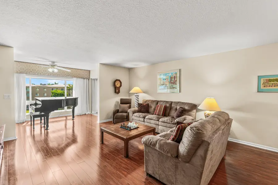 12560 Majesty Circle #401, Boynton Beach, FL 33437 - #2