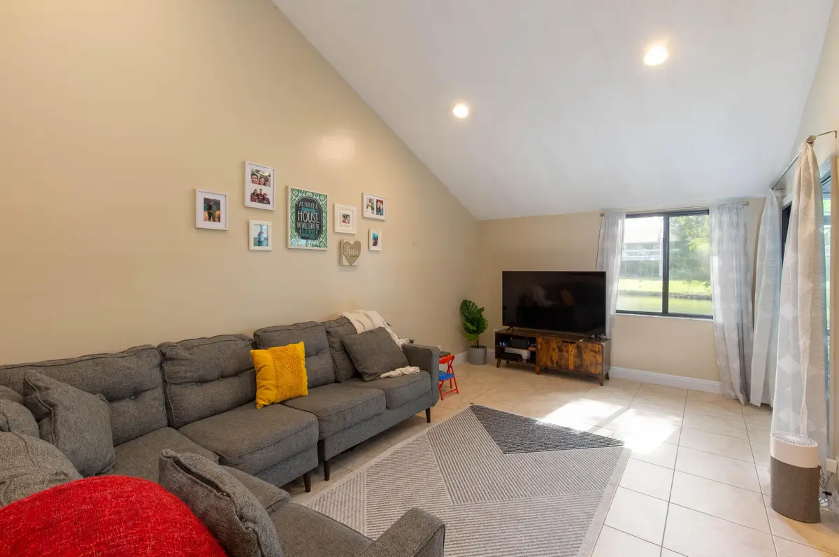 1599 Woodbridge Lakes Circle, West Palm Beach, FL 33406 - #1